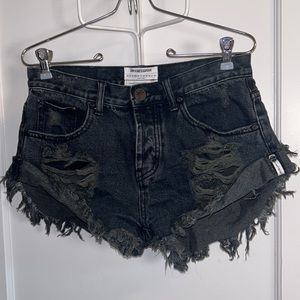 *2 FOR 40* One x One Teaspoon x Free People Bandits Black Denim Shorts Size 25